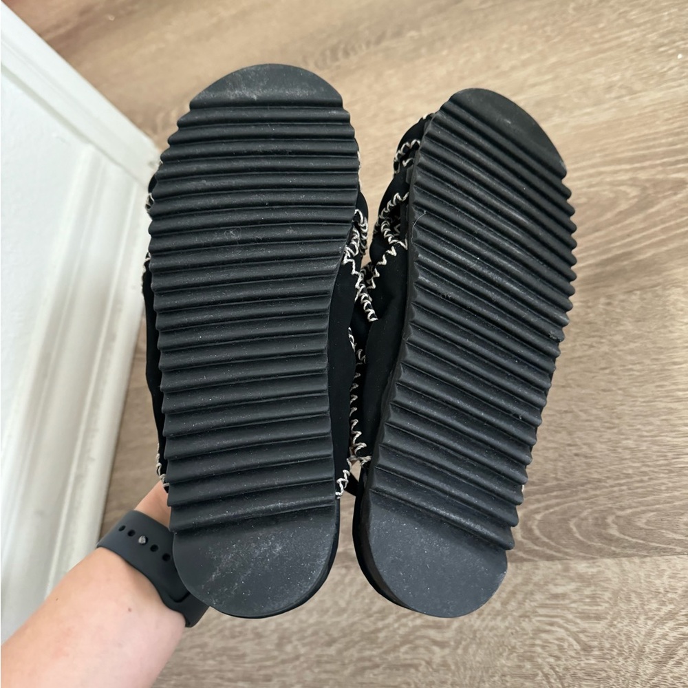 Farm Rio Shoes | Farm Rio Fisherman Sandals - Picture 8 of 10